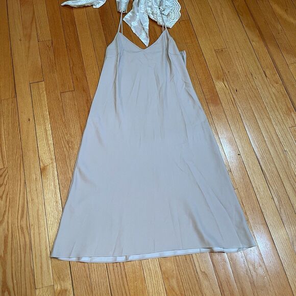 Sundance Silk Overlay Embroidered Dress Womens Size S Romantic Fairy Gray EUC - Picture 12 of 16